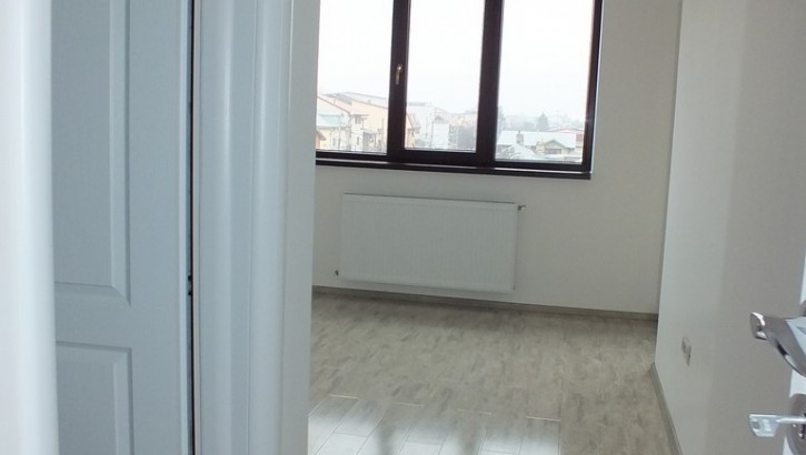 Apartament de vanzare 3 camere, Bucurestii Noi