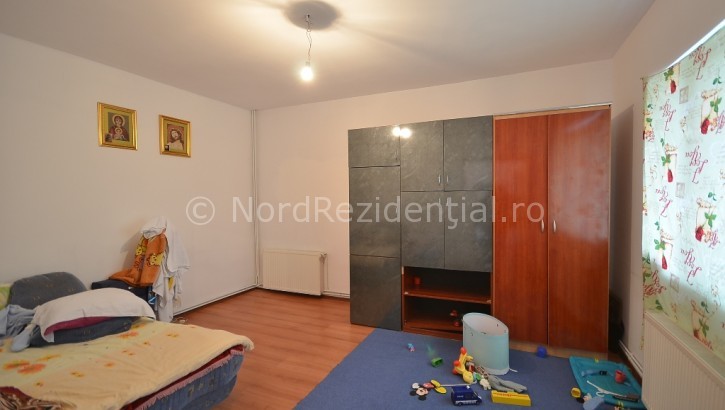 Vila de vanzare 7 camere, Chibrit