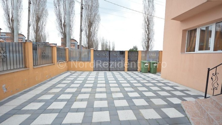 Vila de vanzare 7 camere, Chibrit